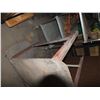 Image 2 : Steel Table