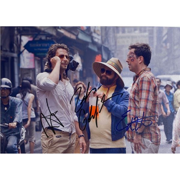 Autograph Signed  Hangover Photo