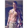 Image 1 : Autograph Signed  Arrrow Photo