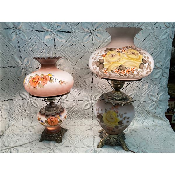 PAIR OF VINTAGE GLOBE LAMPS
