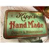 Image 10 : VINTAGE TIN LOT