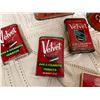 Image 9 : VINTAGE TIN LOT