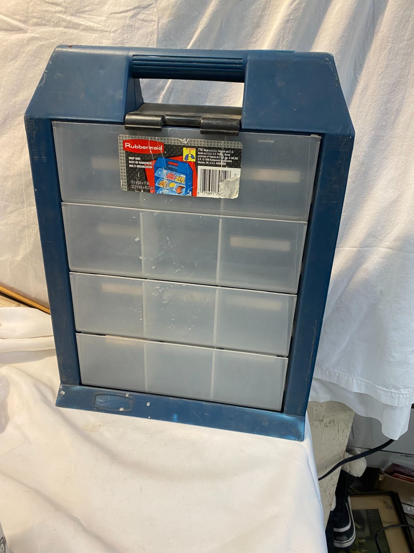 Rubbermaid drop bins