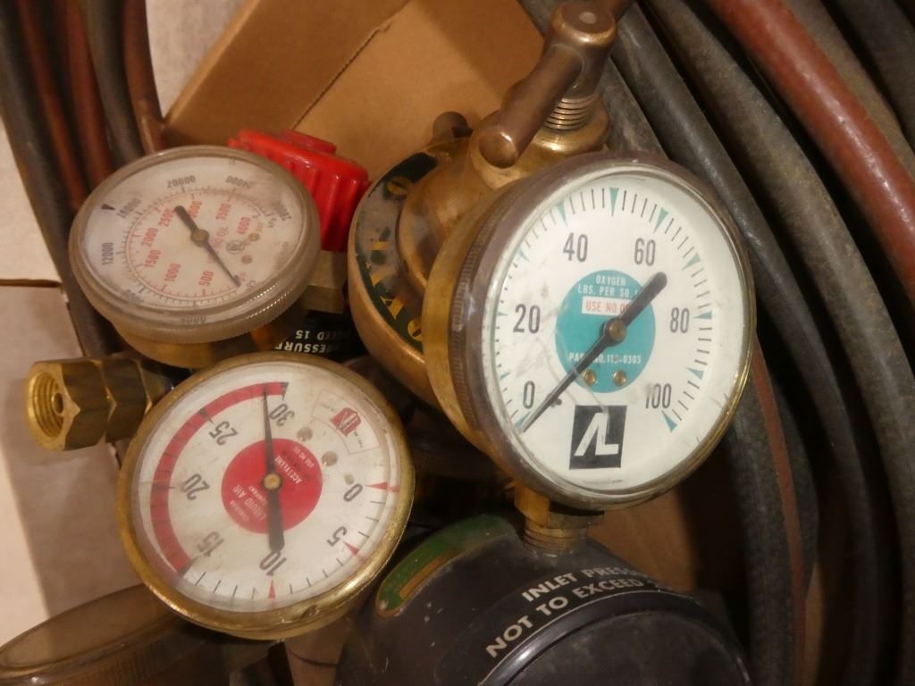 Oxygen & Acetylene Gauges With Hose