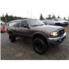 Image 8 : E4 --  2005 FORD RANGER SUPER CAB 4X4, Grey, 224281 KM