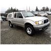 Image 8 : D6 --  2002 TOYOTA TACOMA XTRA CAB 4X4, Grey, 223906  MILES KM
