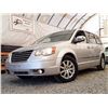 Image 2 : D2 --  2010 CHRYSLER TOWN