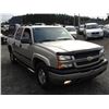Image 8 : H1 --  2005 CHEVROLET AVALANCHE 1500 4X4, Grey, 138089 KM