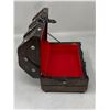 Image 3 : Wooden Treasure Jewel Chest