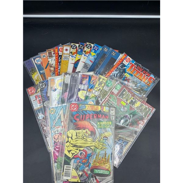 Assorted Comic Books, In protective sleeves - LOT OF 25
