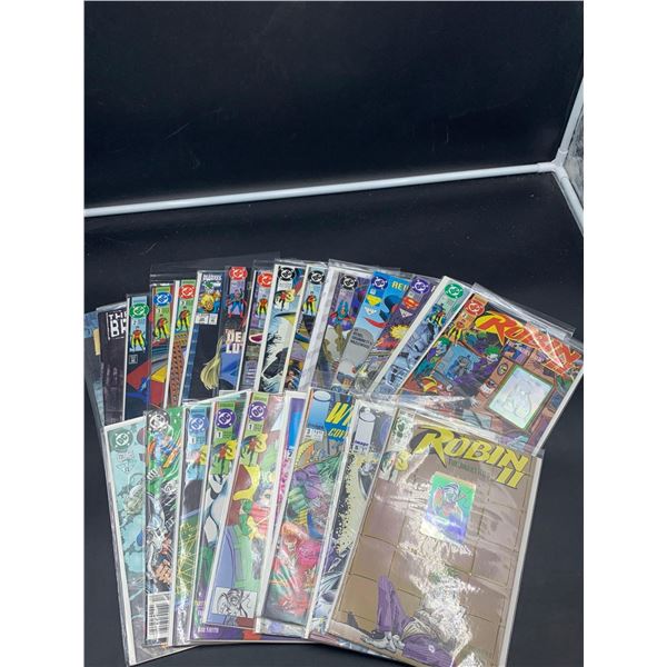 Assorted Comic Books, In protective sleeves - LOT OF 25