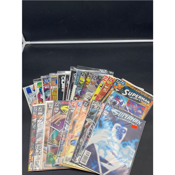 Assorted Comic Books, In protective sleeves - LOT OF 25