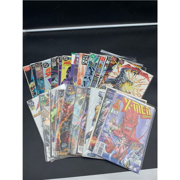 Assorted Comic Books, In protective sleeves - LOT OF 25