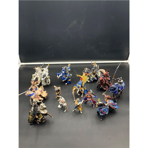 Lot of assorted Medival RP Figurines