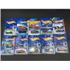 Image 1 : Assorted Hot Wheels NEW in packs - Lot of 10