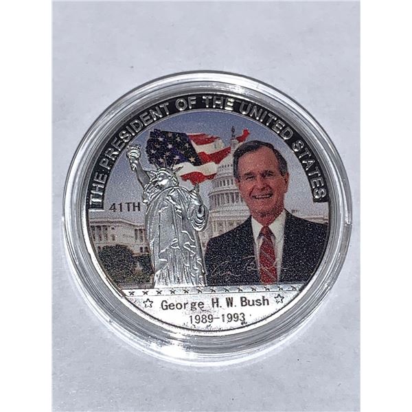 The President of the United Stated NEW CASED collector Coin - George H.W. Bush 1989-1993
