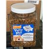 Image 1 : CASE LOT - Friskies Party Mix with Real Ocean Whitefish 3x454g