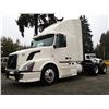 Image 2 : 0A --  2011 VOLVO VN VNL SEMI, White, 1036299 KM