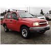 Image 8 : A2 --  2003 CHEVROLET TRACKER LX 4X4, RED, 229,802 KMS  "NO RESERVE"