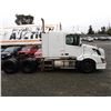 Image 17 : 0C --  2009 VOLVO SEMI , White, 1377428 KM