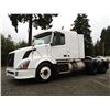 Image 1 : 0C --  2009 VOLVO SEMI , White, 1377428 KM