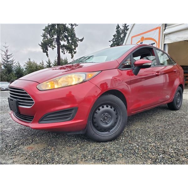 B3 --  2014 FORD FIESTA SE, Red, 147663 KM
