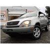 Image 3 : D4 --  2000 LEXUS RX300 AWD, Silver, 309383 KM
