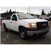 Image 10 : G2 --  2012 GMC SIERRA 1500 SINGLE CAB, White, 216251 KM
