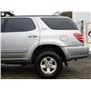 Image 37 : H4 --  2001 TOYOTA SEQUOIA SR5 4X4, Grey, 269403 KM