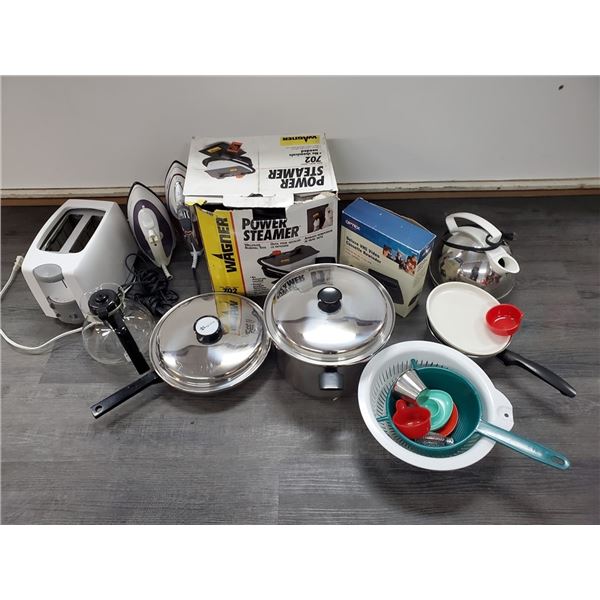 Large lot of household/Kitchen Items inc microwave