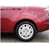 Image 26 : B3 --  2014 FORD FIESTA SE, Red, 147663 KM