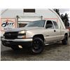 Image 2 : G3 --  2006 CHEVROLET SILVERADO 1500 EXT CAB 4X4, Grey, 309225 KM