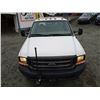 Image 8 : 0E --  2004 FORD F450 SUPER DUTY CAB AND CHASSIS, White, 132822 KM