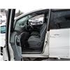 Image 52 : C6B -- 2001 TOYOTA SIENNA ESTIMA AERAS AWD VAN, SILVER, 78,518 KMS