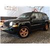 Image 1 : D1 --  2010 JEEP PATRIOT SPORT 4X4, Green, 178333 KM