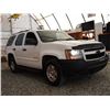 Image 8 : H1 --  2009 CHEVROLET TAHOE 1500 LS 4X4, White, 217049 KM