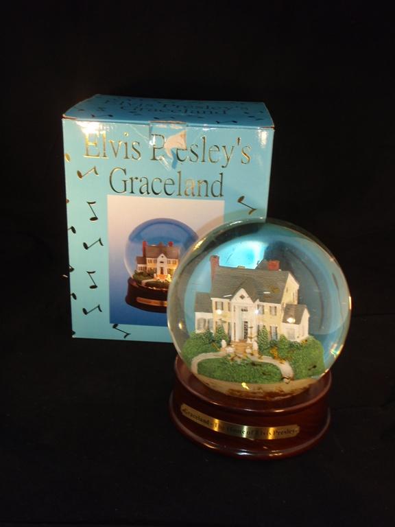 Elvis Presleys Graceland with gold musical notes plays Love me Tender