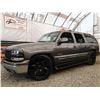 Image 1 : C6E --  2000 CHEVROLET SUBURBAN 1500 LT 4X4, Grey, 185488 KM