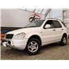 Image 1 : D1 --  2000 MERCEDES ML320 AWD, White, 228225 KM