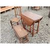 Image 1 : 2 folding tables and wooden chair