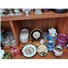 Image 9 : Lot of Glassware & Collectibles