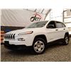 Image 2 : C6B --  2014 JEEP CHEROKEE SPORT , White, 190740 KM