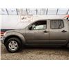 Image 28 : F1 --  2008 NISSAN FRONTIER CREW CAB 4X4, Grey, 195,045 Miles