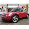 Image 2 : B4 --  2004 MINI COOPER , Red, 144203 KM