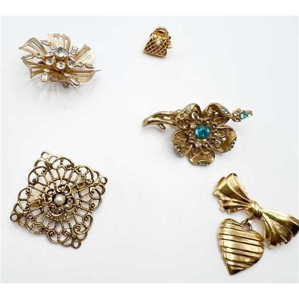 PIN, 4 BROOCHES,