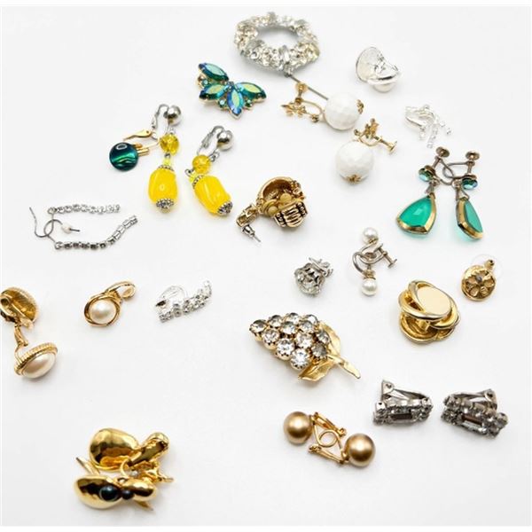 EARRINGS COLLECTION