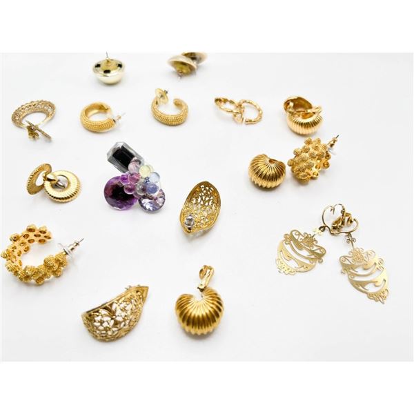 EARRINGS COLLECTION
