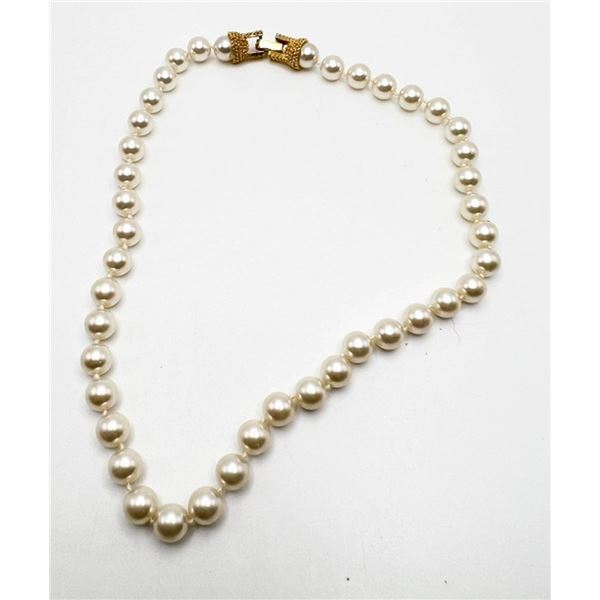 DOUBLE KNOTTED PEARL NECKLACE