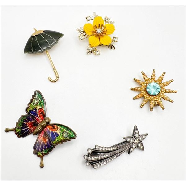 4 BROOCHES