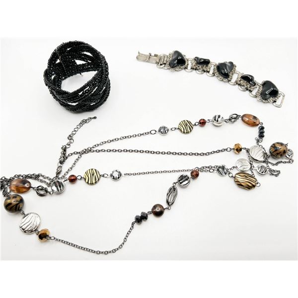 1 NECKLACE & 2 BRACELETS